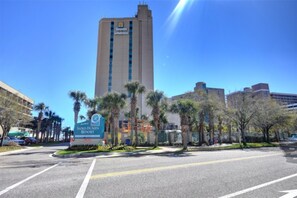 Exterior - Low Floor, Studio, Ocean View, Nice, Heated Pools! (Myrtle Beach)