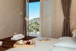 Standardlejlighed - 1 soveværelse - havudsigt | Arbejdsområde til bærbare computere, lydisolering, strygejern/strygebræt