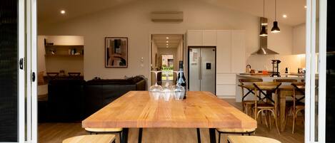 تناول الطعام