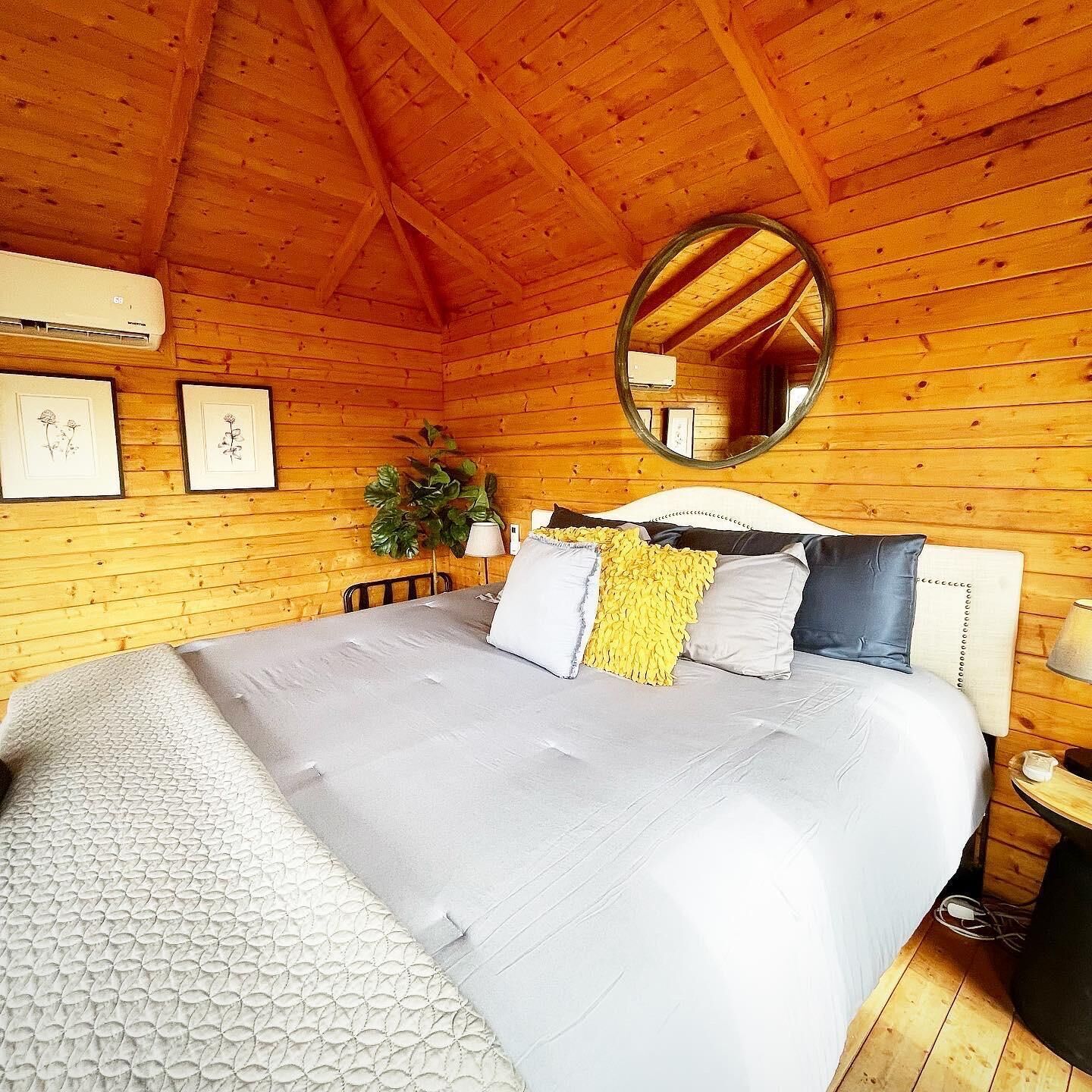 Courage Cabin @ 13 Acres - Stay/Shop/Yoga/Swim