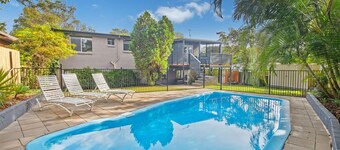 Bonny Beach House - Beautifully presented two-storey home