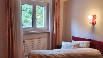 1 Schlafzimmer, Allergikerbettwaren, kostenloses WLAN, Bettwäsche