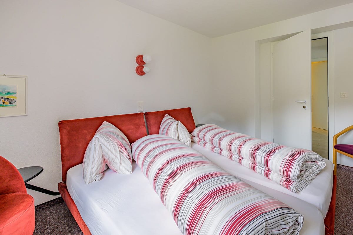 1 bedroom, hypo-allergenic bedding, free WiFi, bed sheets