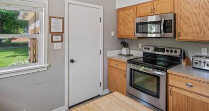 Inviting and Comfortable | 2 Bed, 2 Bath