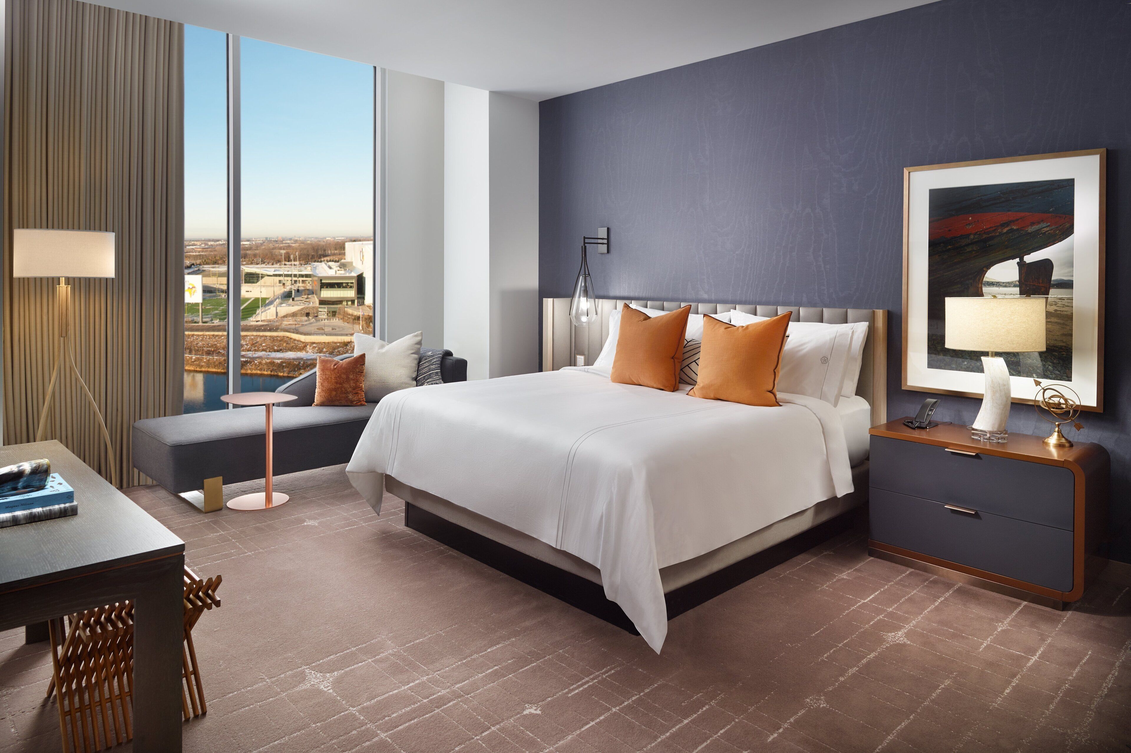 deluxe suite, 1 king bed | 1 bedroom, premium bedding, down duvets, in-room safe