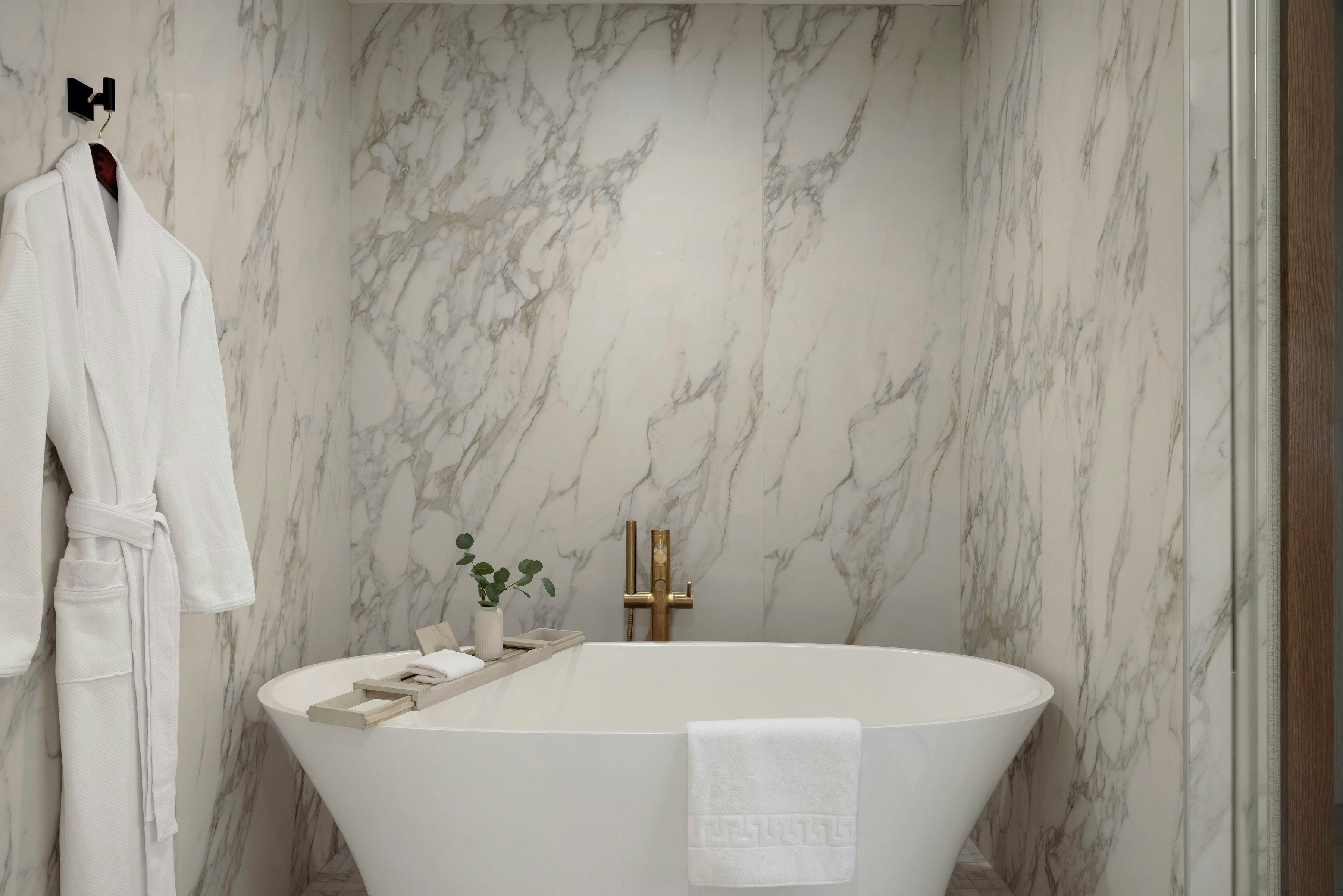 Bañera profunda