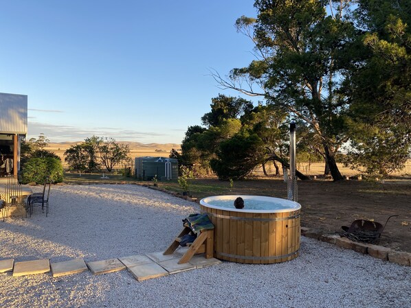 Bain à remous extérieur