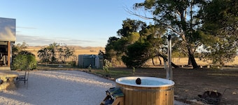 Tiverina Park - Luxury Rural Escape. Your next getaway!