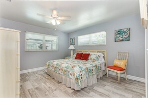 3 bedrooms, iron/ironing board, travel crib, free WiFi