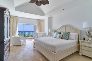 3 quartos, ferros/tábuas de passar roupa, Wi-Fi, roupa de cama