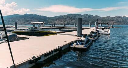 The Cove Lakeside, private grnd flr w/ large covered deck, lake, park, mtn view