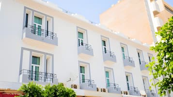 Fachada de la propiedad