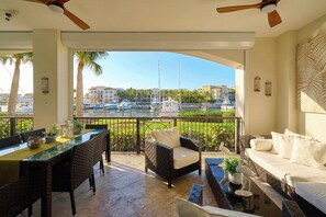 Outdoor dining - Luxury Marina Front Condo Cap Cana, Punta Cana (Punta Cana)
