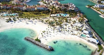 Luxury Marina Front Condo Cap Cana, Punta Cana