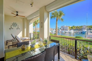 Outdoor dining - Luxury Marina Front Condo Cap Cana, Punta Cana (Cap Cana)