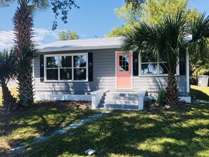 Exterior - Waterfront Palm Cottage (Micco)