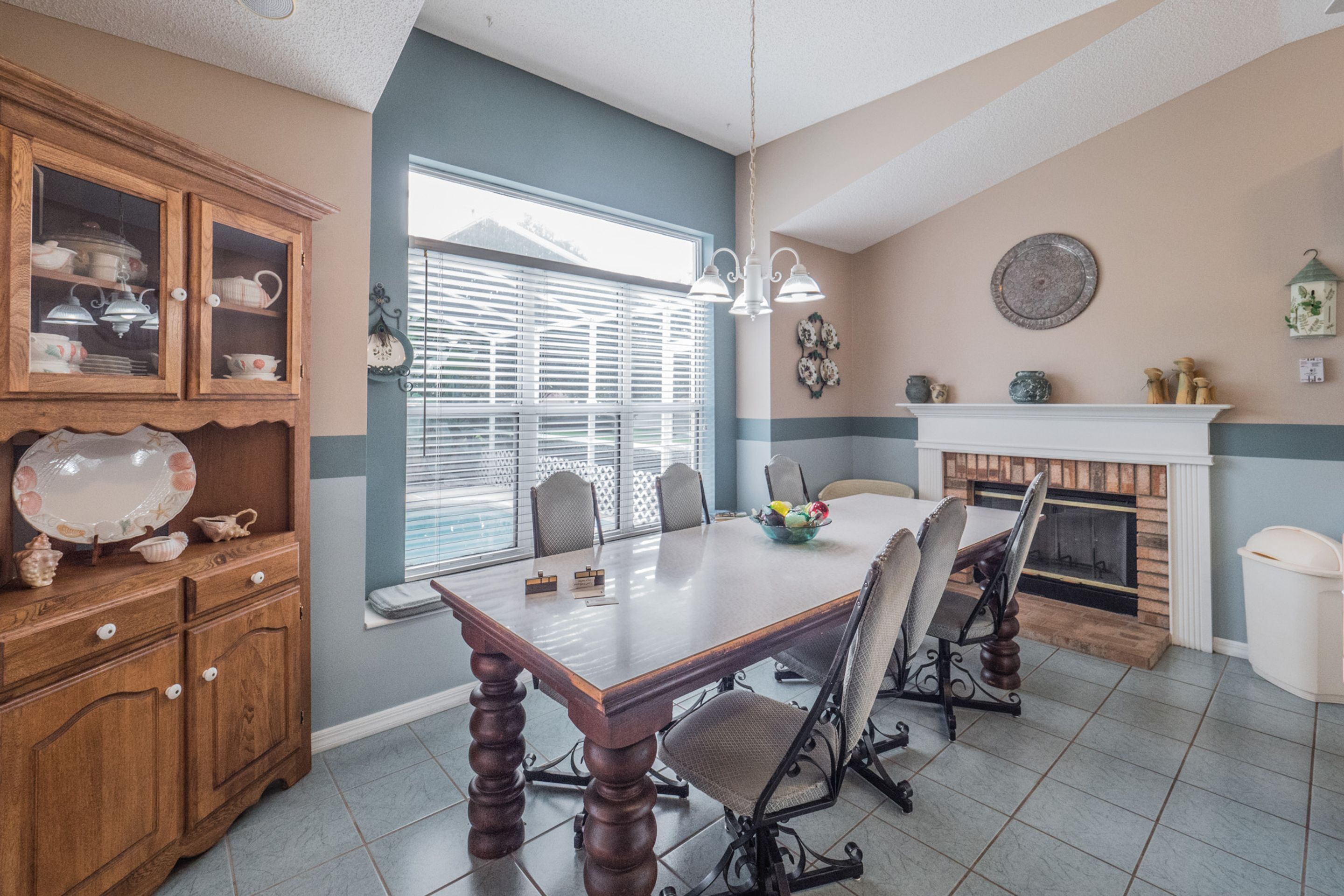 House, 2 Bedrooms | Dining