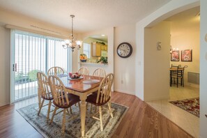 House, 2 Bedrooms | Private kitchen - Estill Avenue 1240 by White Pelican VR (The Villages)