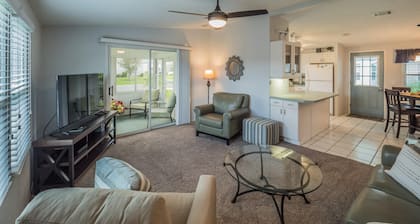 Granada Court 1244 by White Pelican VR