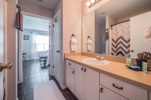 Casa, 1 habitación | Baño | Toallas