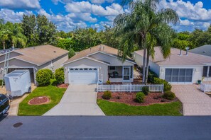 House, 2 Bedrooms | Exterior