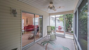 Unclassified image, 4 of 25, button - Audrey Lane 555 by White Pelican VR (The Villages)