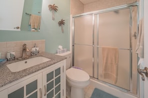 Bathroom - Hildalgo 489 by White Pelican VR (Lady Lake)
