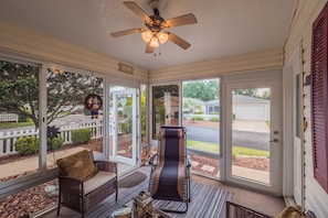 House, 2 Bedrooms | Living room