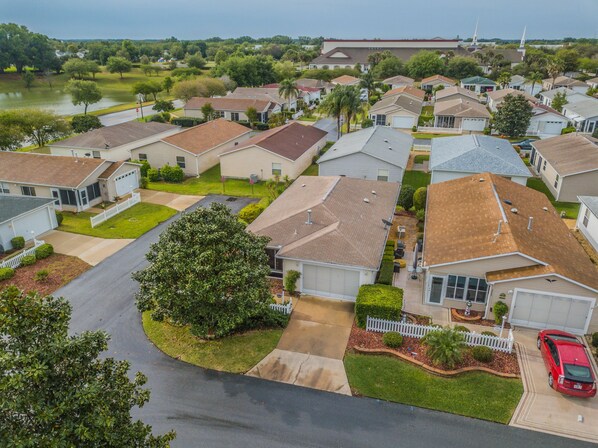 House, 2 Bedrooms | Exterior