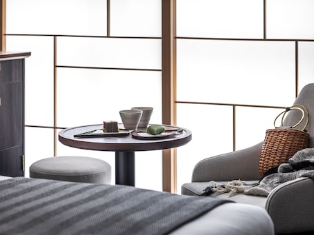 Down comforters, in-room safe, free WiFi, bed sheets. Mitsui Garden Hotel Kyoto Kawaramachi Jokyoji