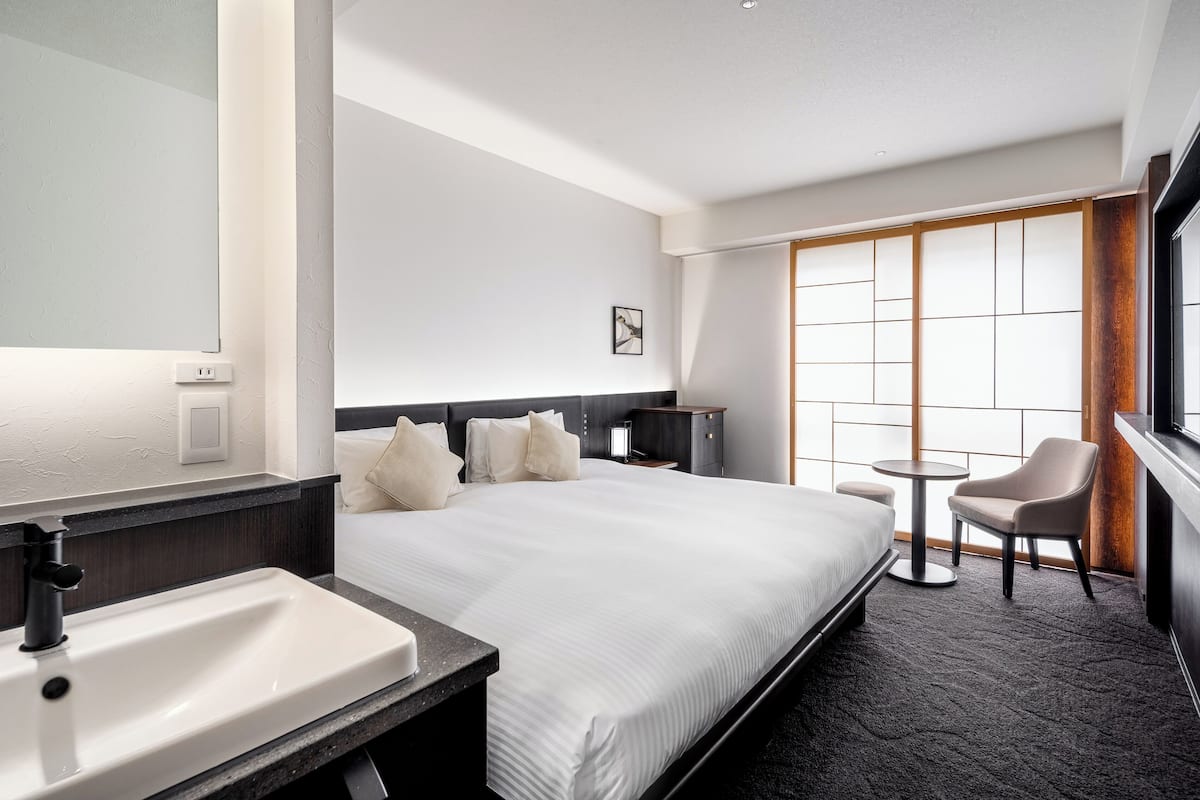 Standard Room, 1 King Bed, Non Smoking