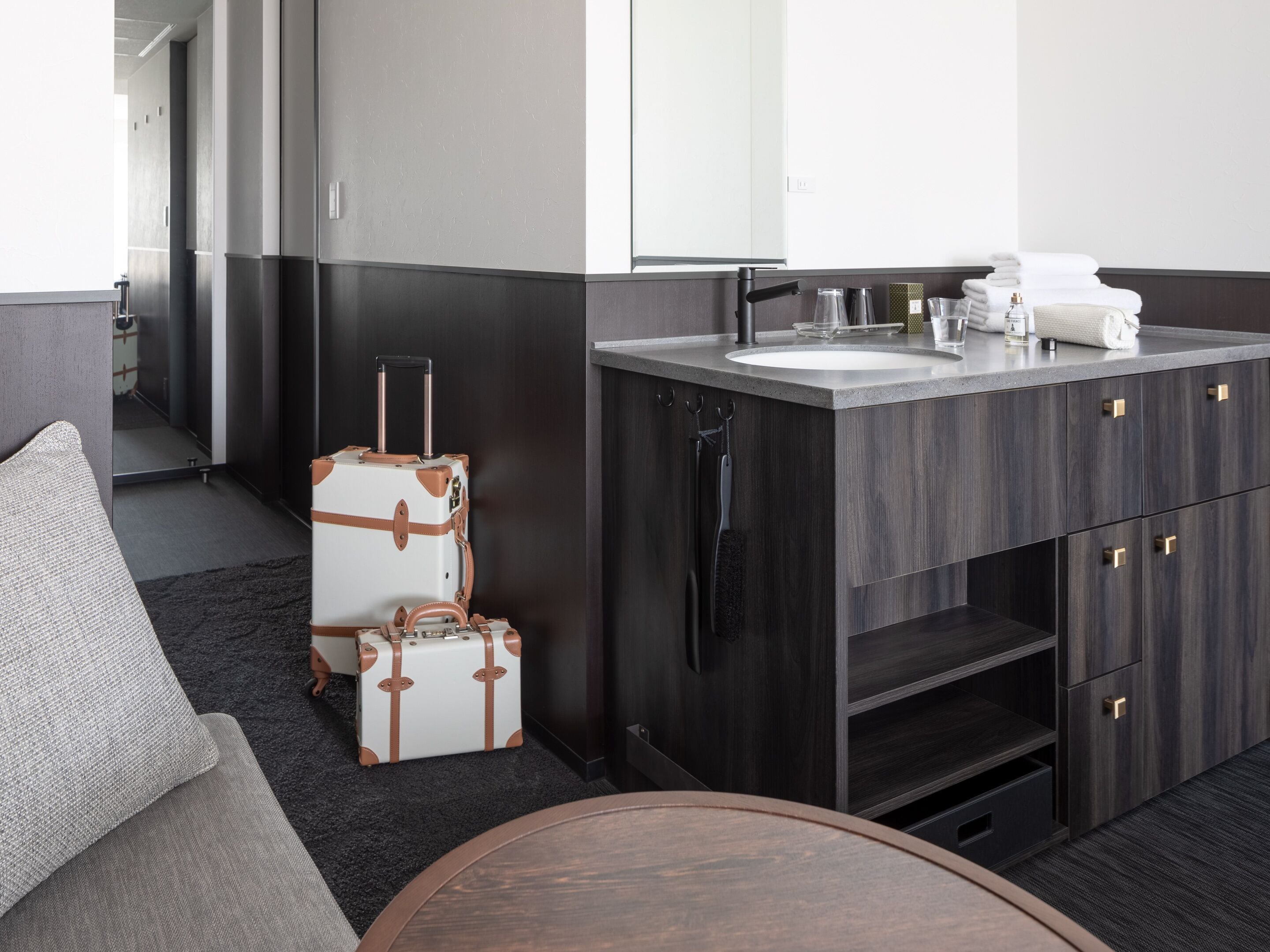 down duvets, in-room safe, free wifi, bed sheets