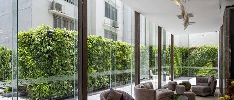 Sala de estar en el lobby