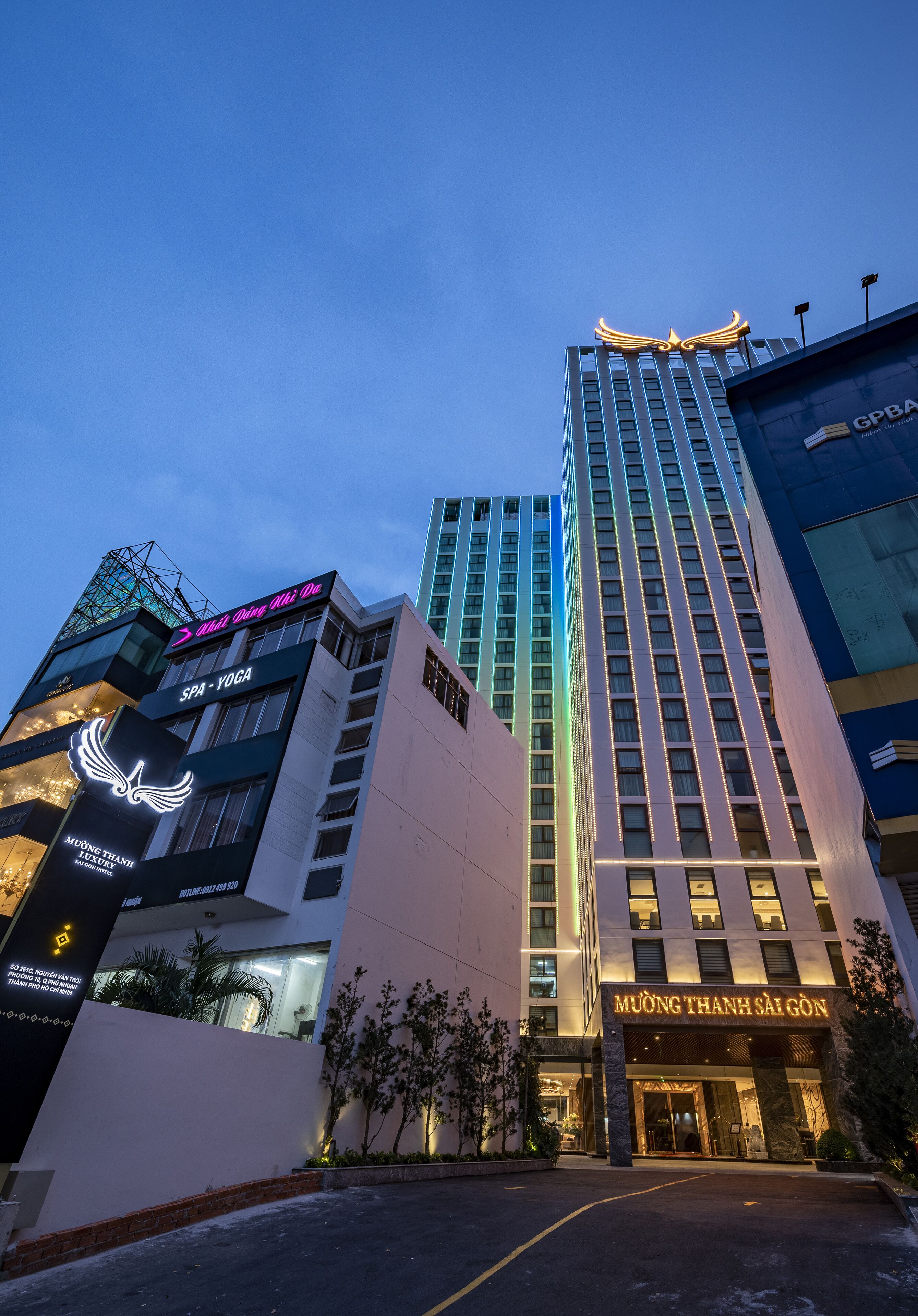 Front of property - evening/night