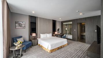 Rom – executive (Suite) | Sengetøy av topp kvalitet, minibar, safe på rommet og skrivebord