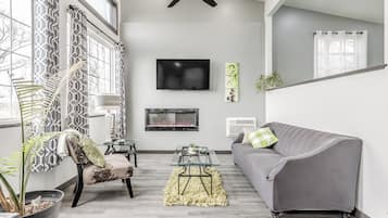 Smart TV, fireplace, DVD player