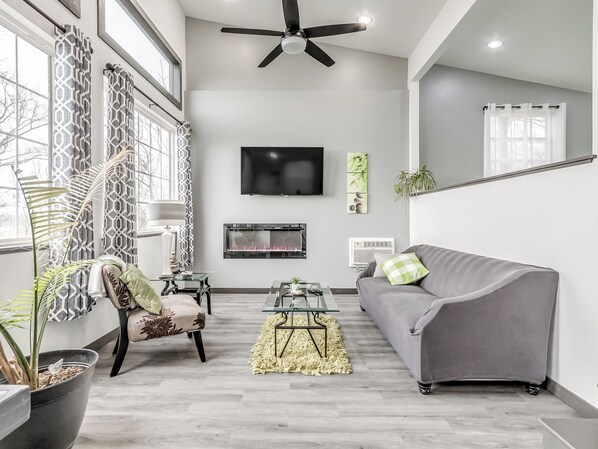 Smart TV, fireplace, DVD player