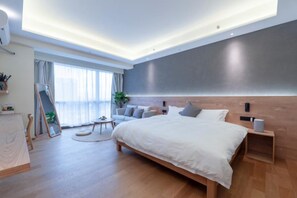 Habitación clásica doble | Escritorio, cortinas opacas, wifi gratis y ropa de cama