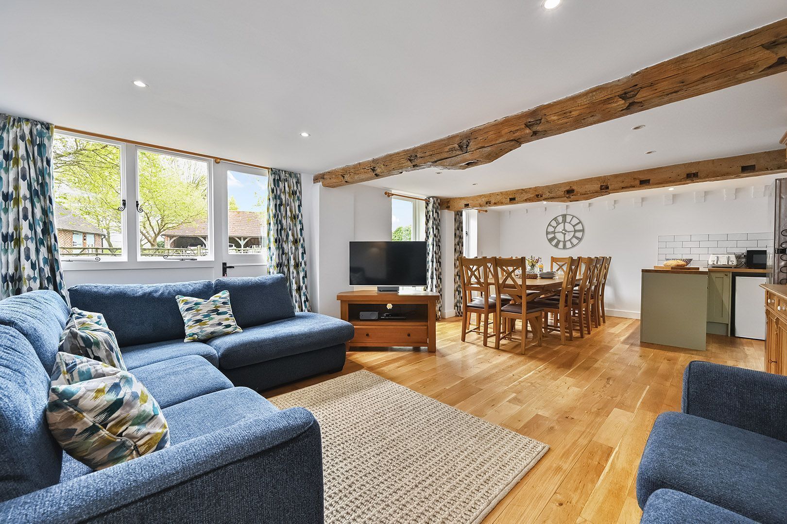 TV, fireplace, DVD player