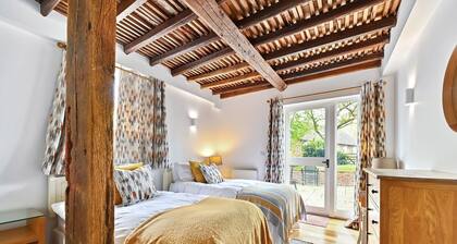 Great Higham Oast and Cottages by Bloom Stays - sleeps 18 guests in 6 bedrooms