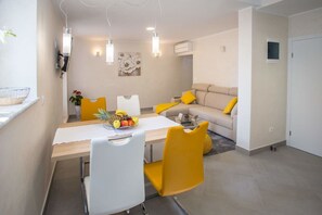 Ferienhaus | Esszimmer