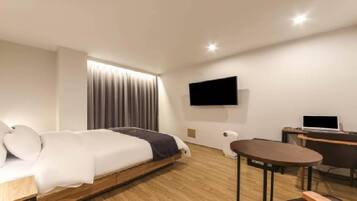 Standard Double Room | Individually furnished, blackout drapes, free WiFi, bed sheets