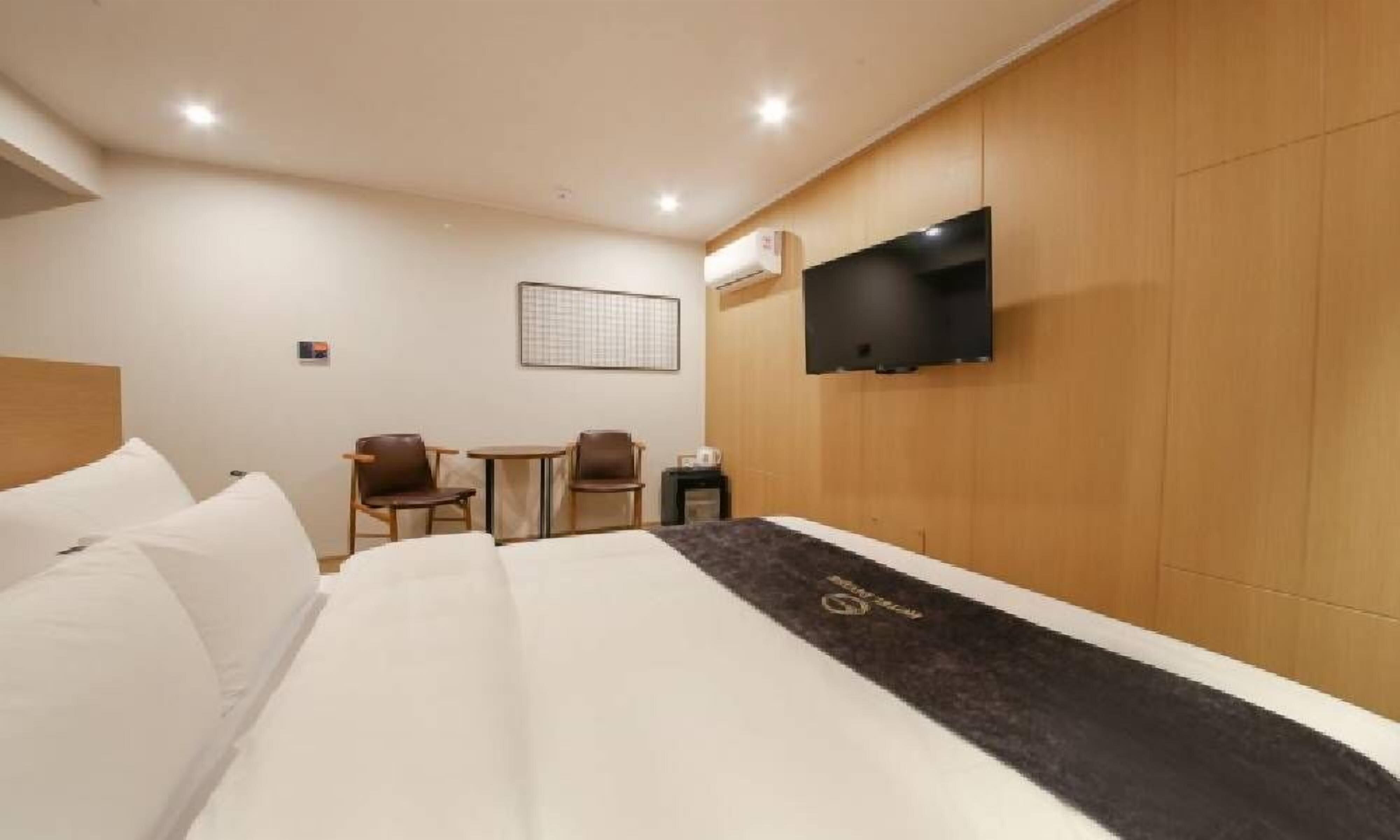 superior double room | individually furnished, blackout curtains, free wifi, bed sheets