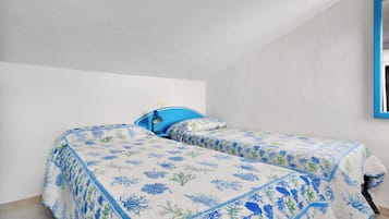 3 Schlafzimmer, Bügeleisen/Bügelbrett, Bettwäsche