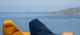 New-Elegant-MInimal-Beautiful