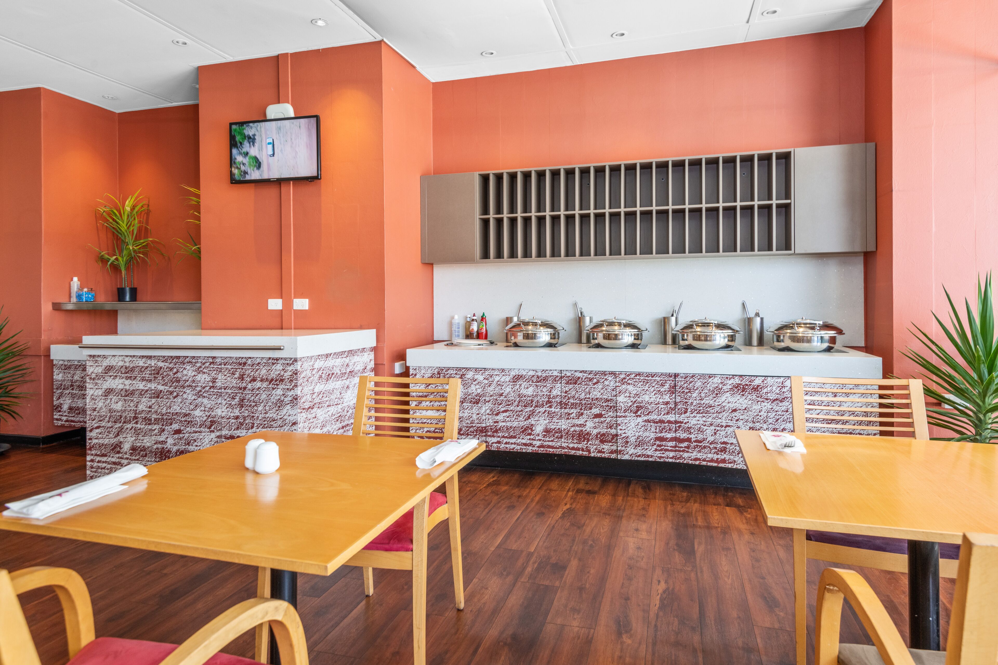 breakfast and dinner served