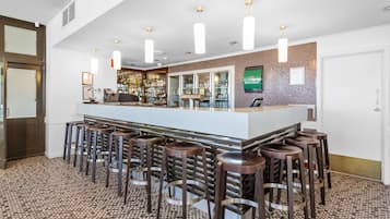 Bar (in der Unterkunft)