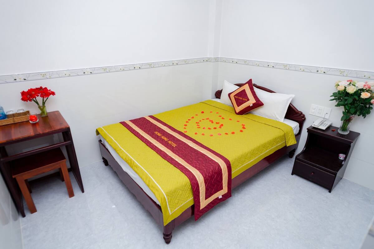 Double Room | Minibar, desk, free WiFi