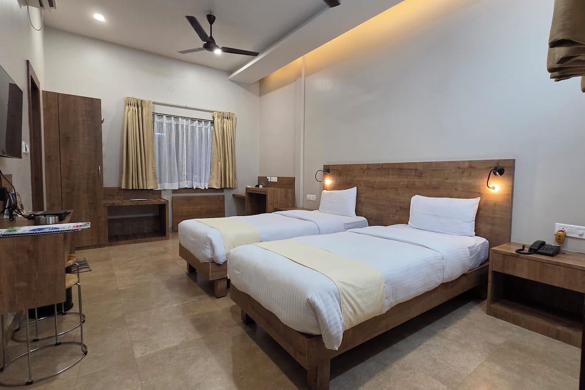 Deluxe Twin Room, 1 Bedroom, Smoking, Annex Building