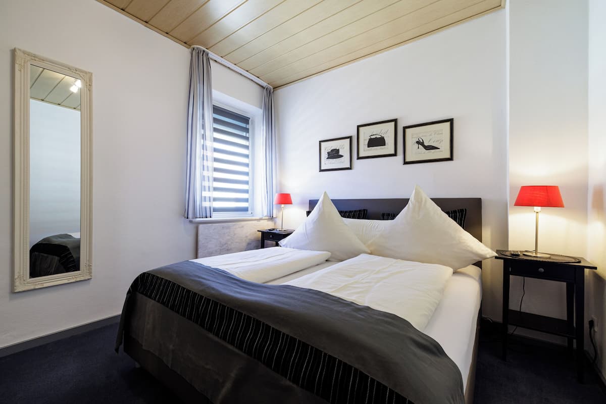 Standard Condo, 2 Bedrooms, Terrace | Hypo-allergenic bedding, desk, laptop workspace, blackout curtains